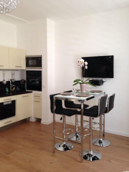 #28 1 Bdr Flat Ac Balcony Hper Central 10Mins To Beach & Old Town Nice Eksteriør bilde