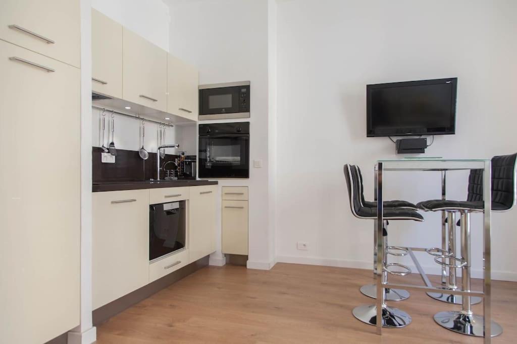 #28 1 Bdr Flat Ac Balcony Hper Central 10Mins To Beach & Old Town Nice Eksteriør bilde